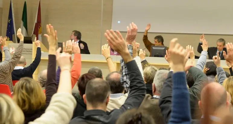 Medici, avanti con i tagli. Ma graduati