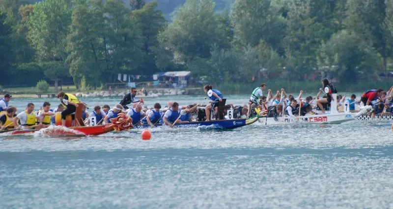 Al Lago di Caldonazzo tornano i Dragon Boat