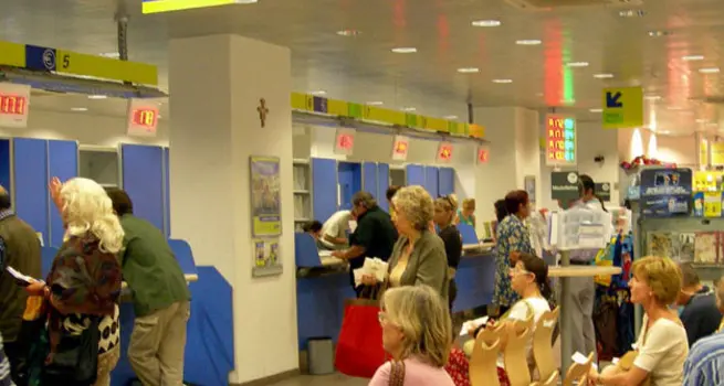 Poste: chiude il centro, salve le periferie