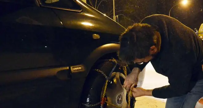 Dal 15 novembre le auto con le gomme anti-neve