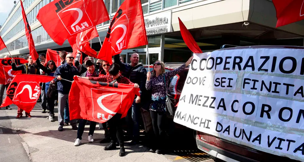 Mezzacorona, protesta per il contratto