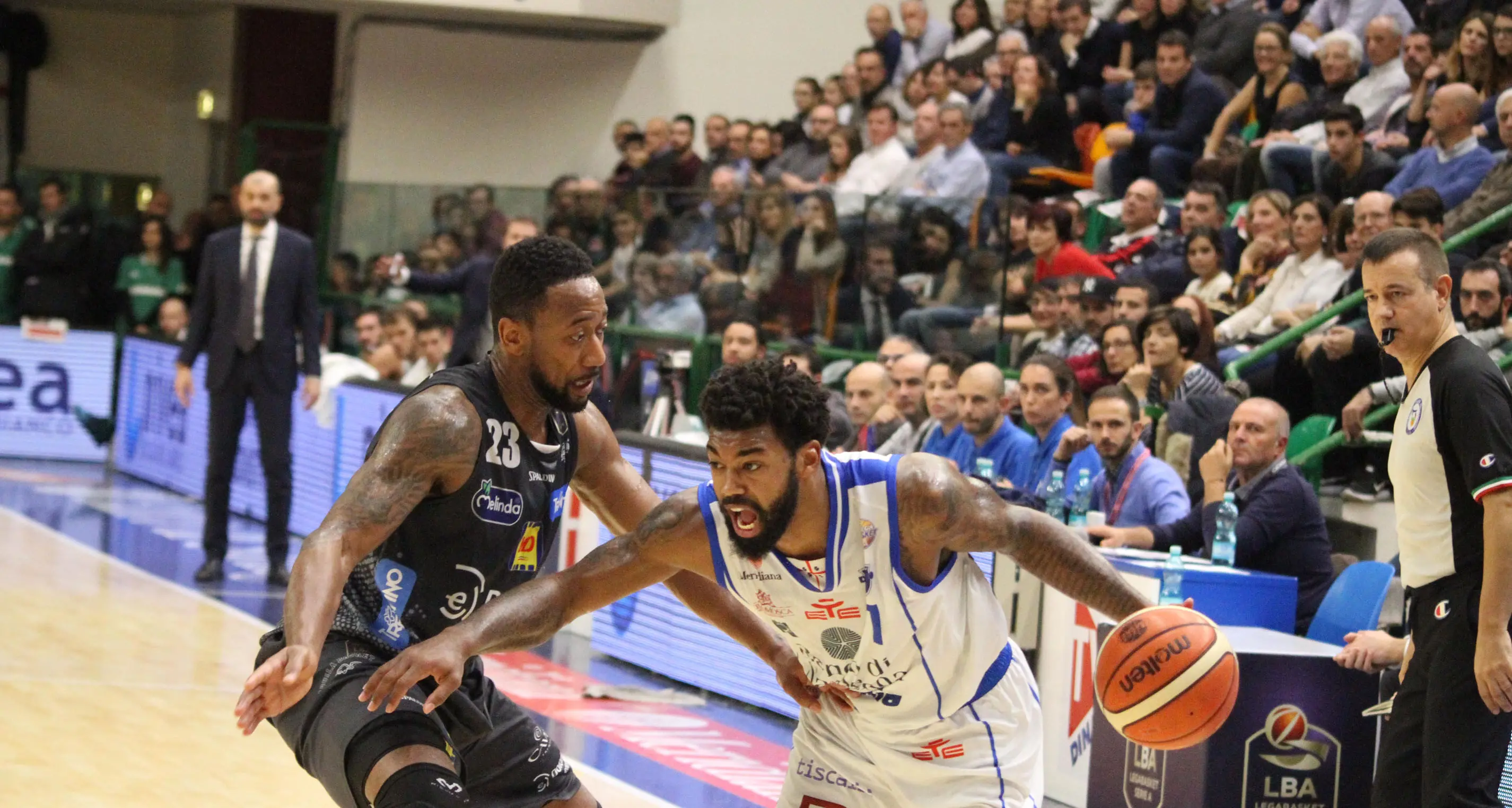 L'Aquila precipita a Sassari, battuta 69 a 66