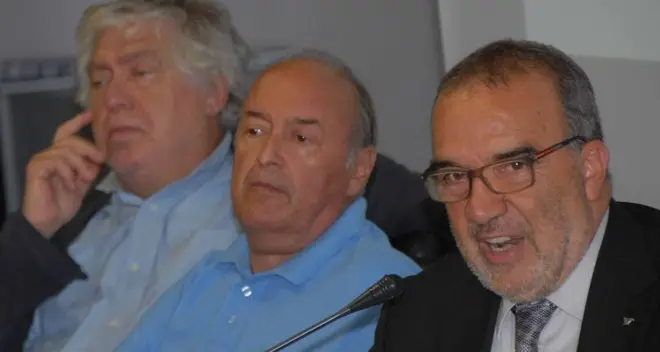 De Laurentis rinuncia alla lista