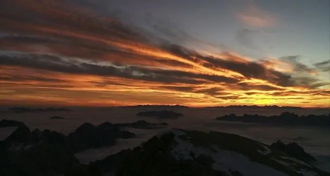 Lo spettacolo delle albe e dei tramonti sulle Dolomiti