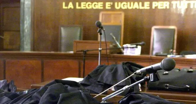 Rumori molesti, patteggia il titolare del bar