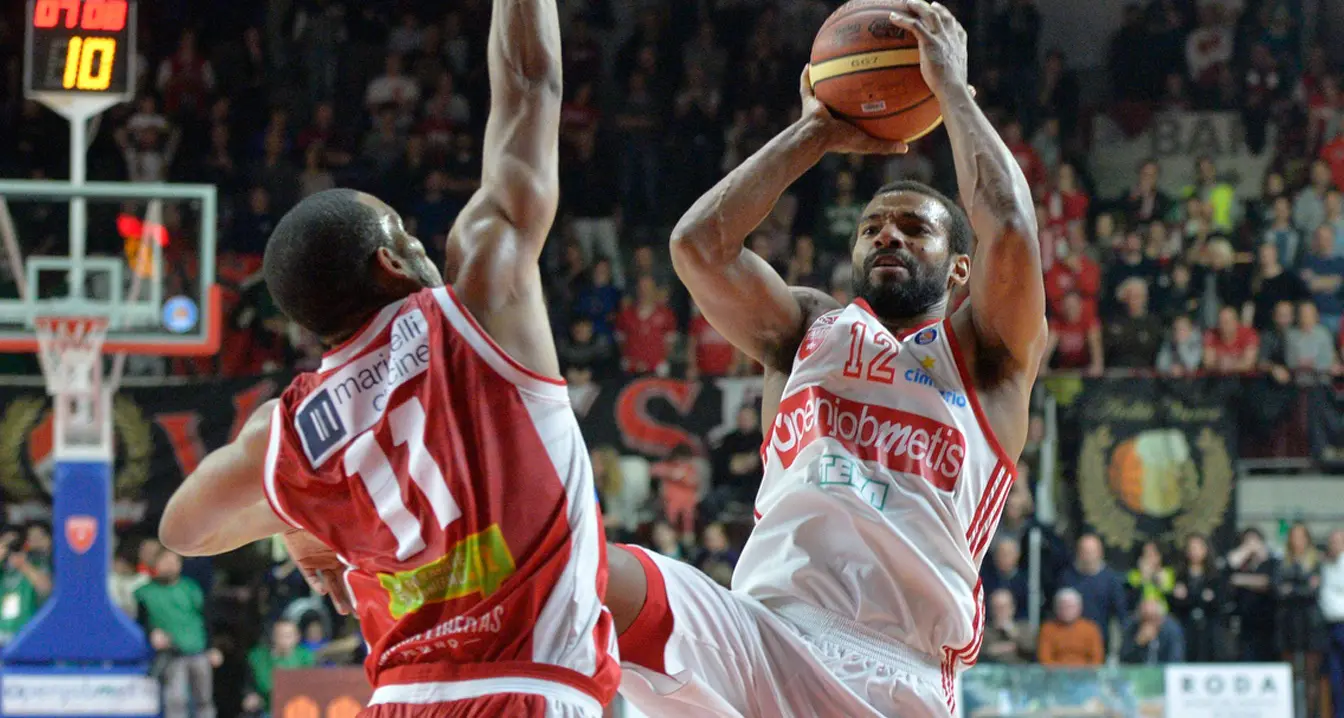 Serie A: Varese perde anche Deane