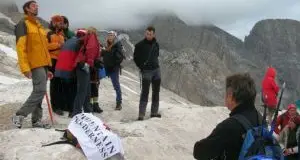 Marmolada: Mountain wilderness festeggiala condanna per lo sfregio al ghiacciaio