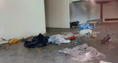 Ex mensa Santa Chiara: degrado e sporcizia