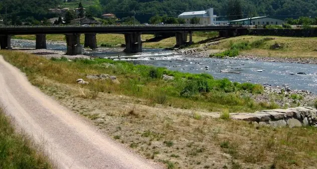 A spasso dal ponte di ferro al biotopo