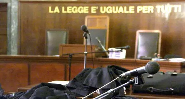 Sfrutta tre prostitute condannato a sei anni