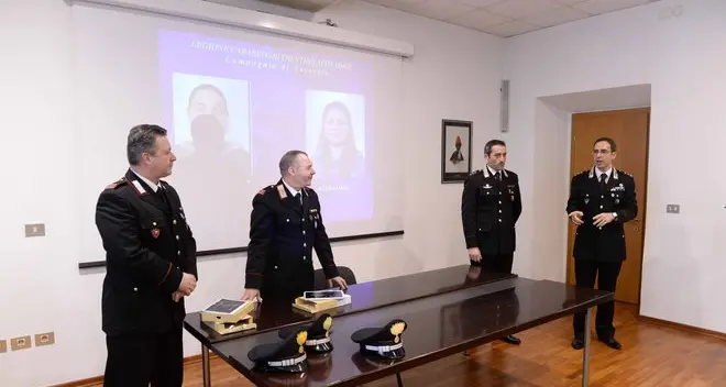 Rovereto, rubano portafoglio in un negozio: inseguiti e arrestati