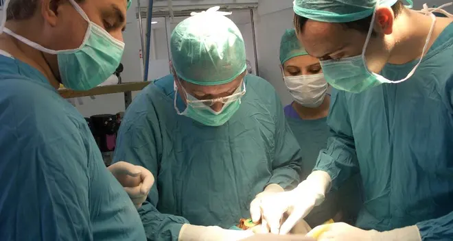 Operazione disastrosa: «Mi hanno rubato la vita per dei calcoli»