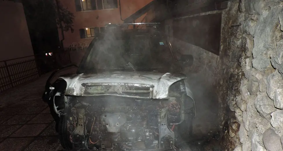 Allarme a Brentonico incendiata un’altra auto