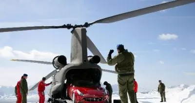 Elicotteri militari per le Ferrari sulle Dolomiti: deputato Idv interroga sui costi