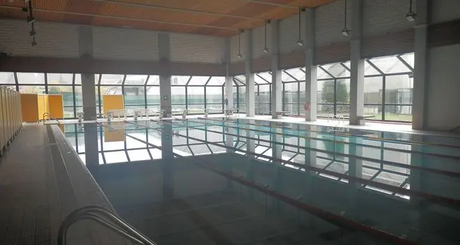 Il Comune copre il «buco» della piscina