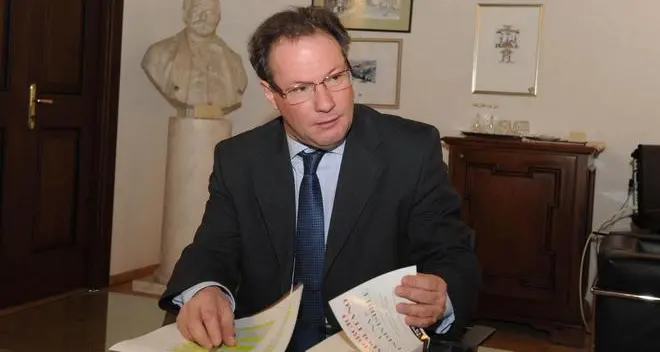 Comune, più efficienza ma riducendo i costi
