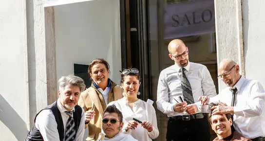 Pino, festa per il maestro barbiere