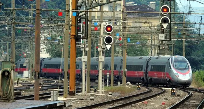 Treni, la partita si riapre. «Sui tagli decideremo noi»