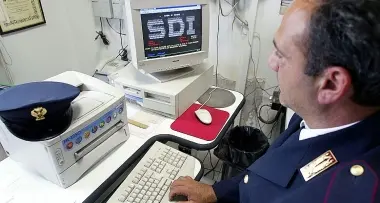 Film pedofili con Emule, nei guai