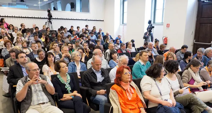 Classe dirigente vecchia in Italia manca il ricambio