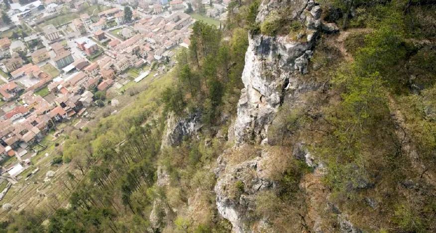 Mori si scopre a rischio sotto la roccia