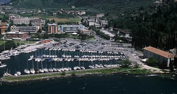 Porto San Nicolò, i controlli dei carabinieri