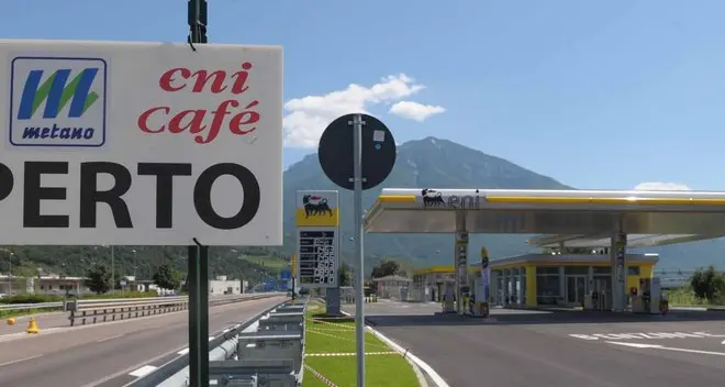 Nei nuovi distributori obbligatorio il metano