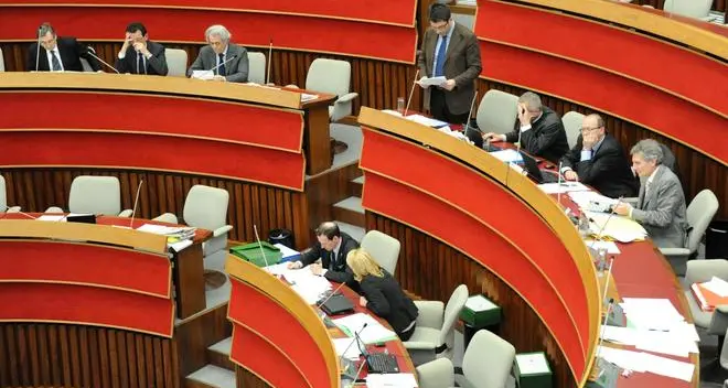 Pranzi e trasferte, niente tagli ai rimborsi