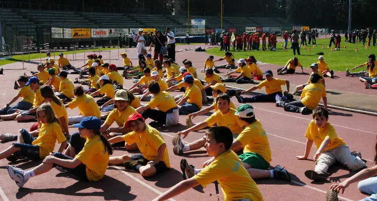 «Ginnastica nelle scuole, faremo due ore obbligatorie»