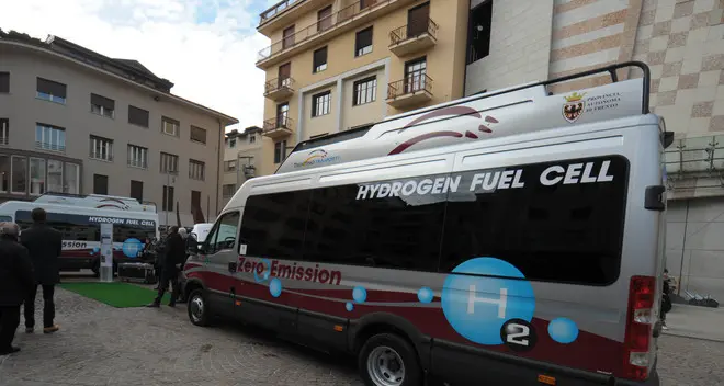 La Finanza indaga sui bus a idrogeno