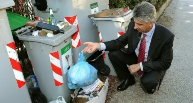 Trento: arrivano i controllori dei rifiuti