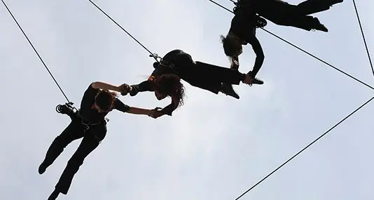 \"Oriente Occidente\" cerca ballerini per lo spettacolo finale