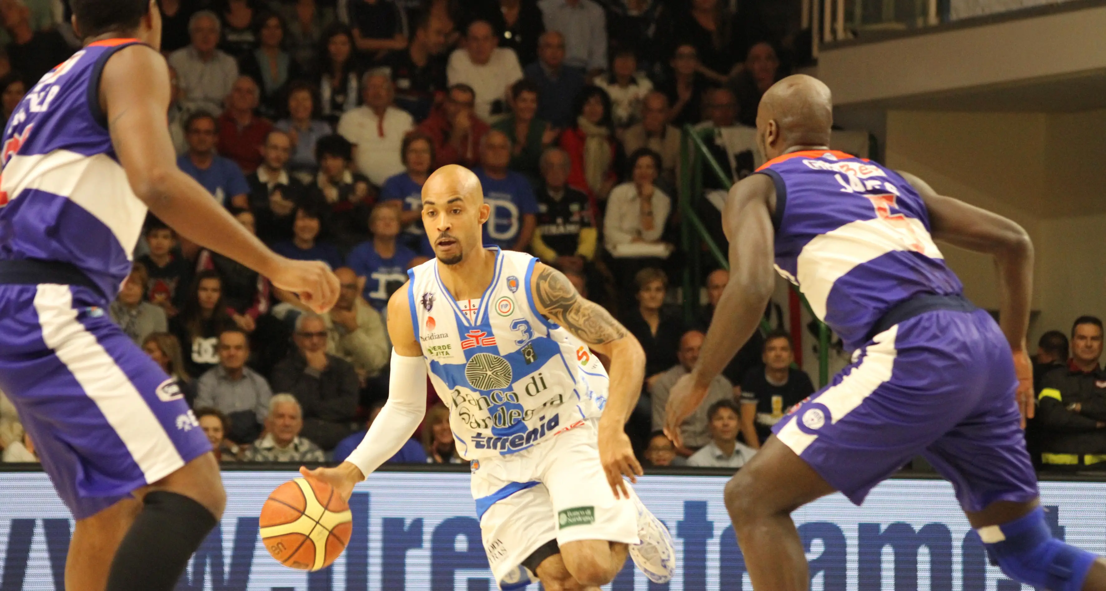 Sassari batte Brindisi e riaggancia Milano