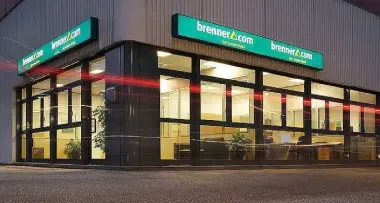Brennercom vittima di mail illegali