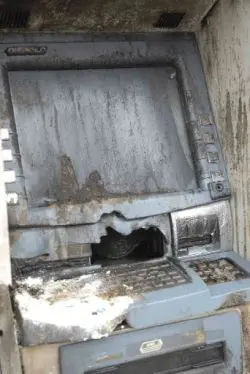 Attentato al bancomat di VolanoC'è una rivendicazione anarchica