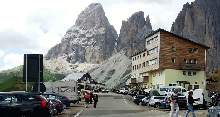 Auto sui passi, per il Sella pronto il mini-restyling