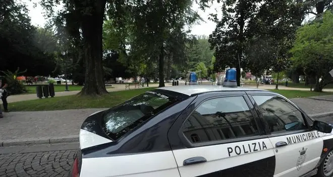 Auto con assicurazioni false: 4 denunce