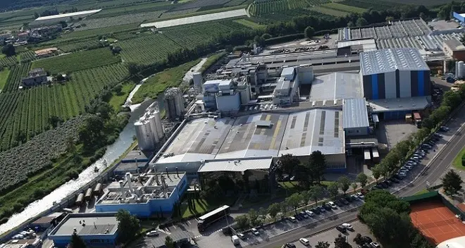 Aquafil, salari ridotti dell’1,5 per cento