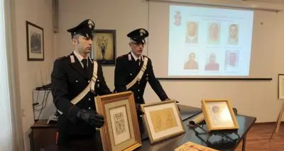 Furto d’arte in casa, scattano gli arresti