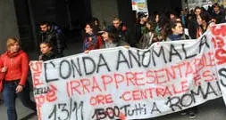Università, nuova protesta\"Ci lasciano in mutande\"