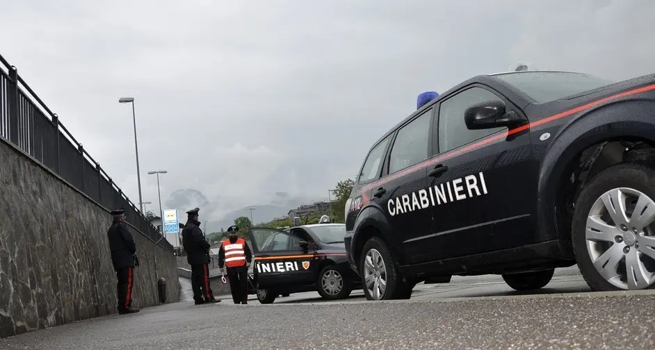 Sassi dal cavalcavia, 5 minori denunciati