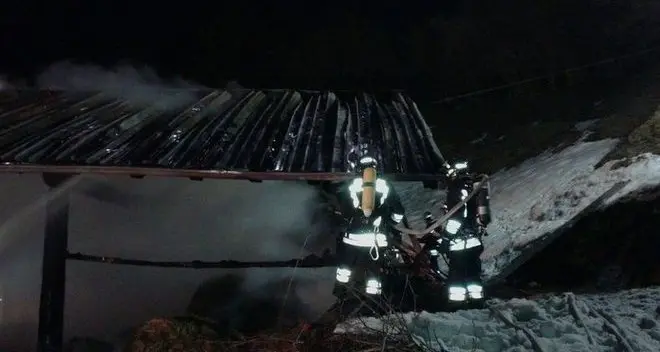 Due incendi (forse dolosi) in poche ore