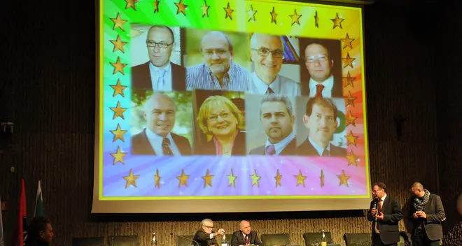 Centrosinistra, dopo i veleni l’ultimo appello è per l’unità