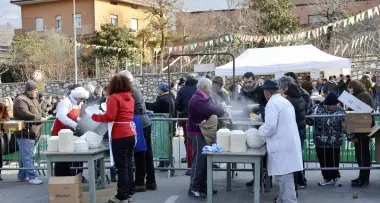 Tutti in fila per i maccheroni