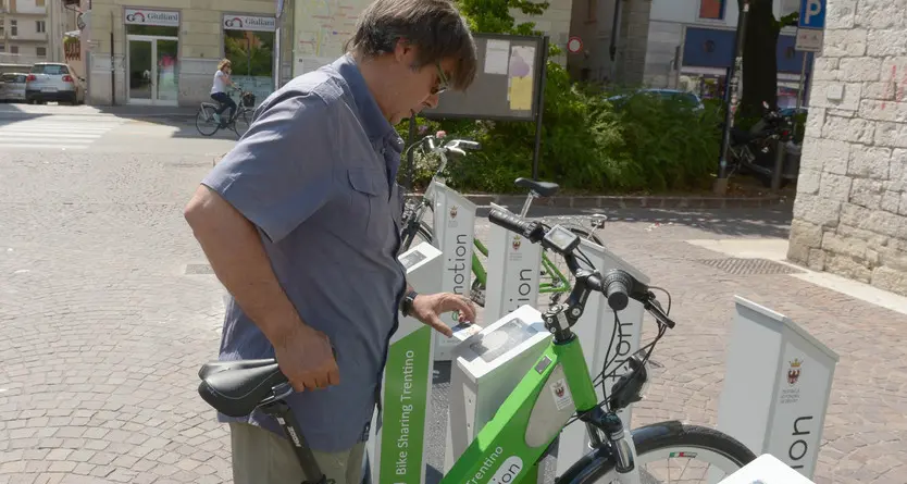 Bike sharing, l’inizio è... diesel