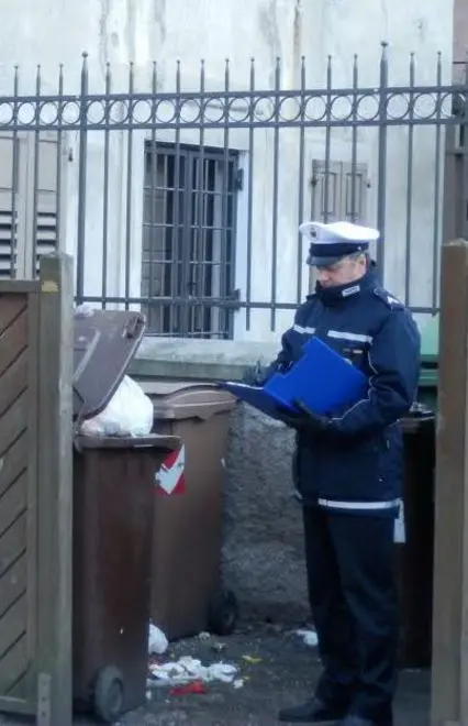 Multati 27 accattoni, nessuno ha pagato