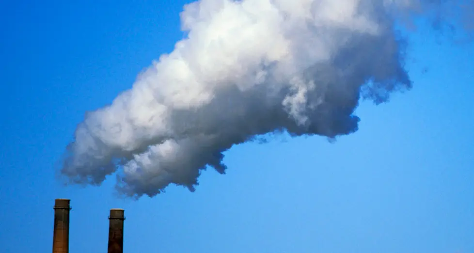 «Fumi» irregolari in metà delle aziende