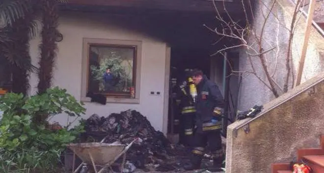 Pratosaiano, incendio in casa