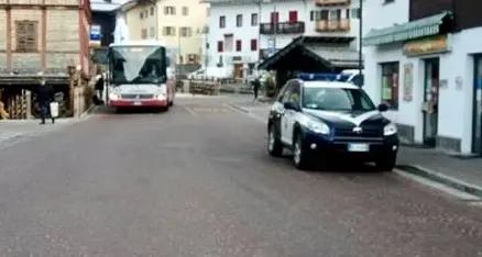 Campitello di Fassa, anziano investito da un pirata della strada