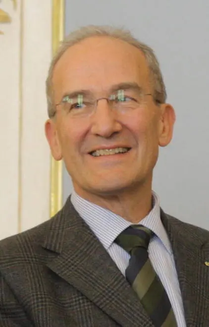 Postal giudice da 200 mila euro